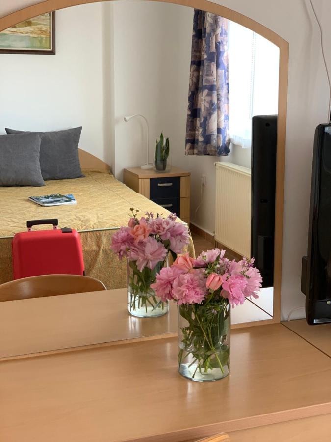 Lilium Villa Hévíz Екстериор снимка